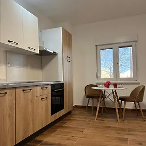Apartment Ivan, Donji Zemunik
